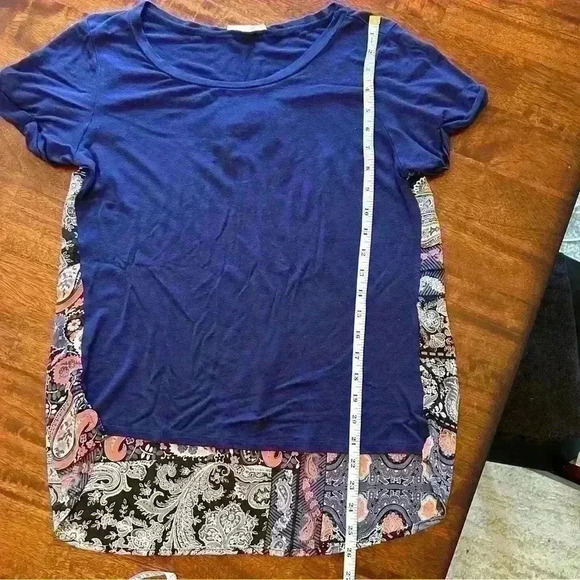 Honey Punch Stitch Fix Mix Material Knit Top Short Sleeve Navy Paisley Size S - Picture 6 of 7